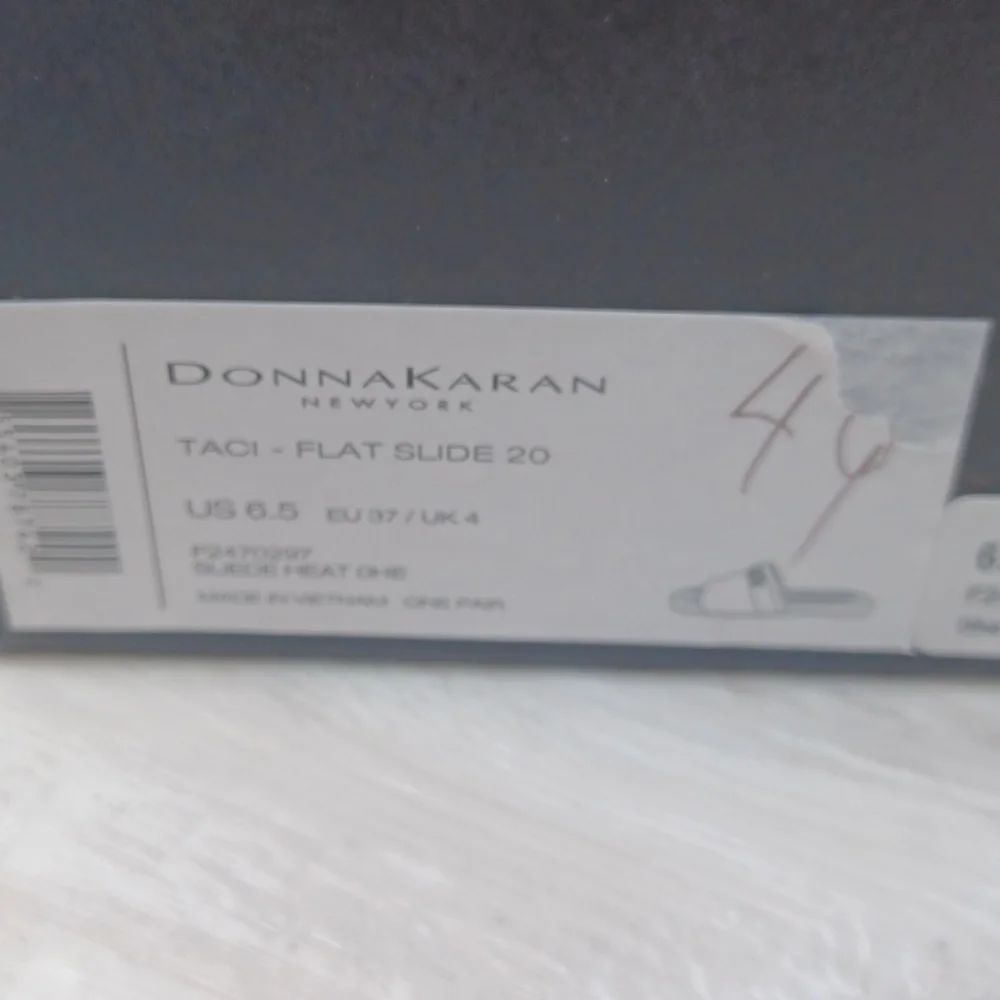 Donna Karan Taci Flat Slide NIB
